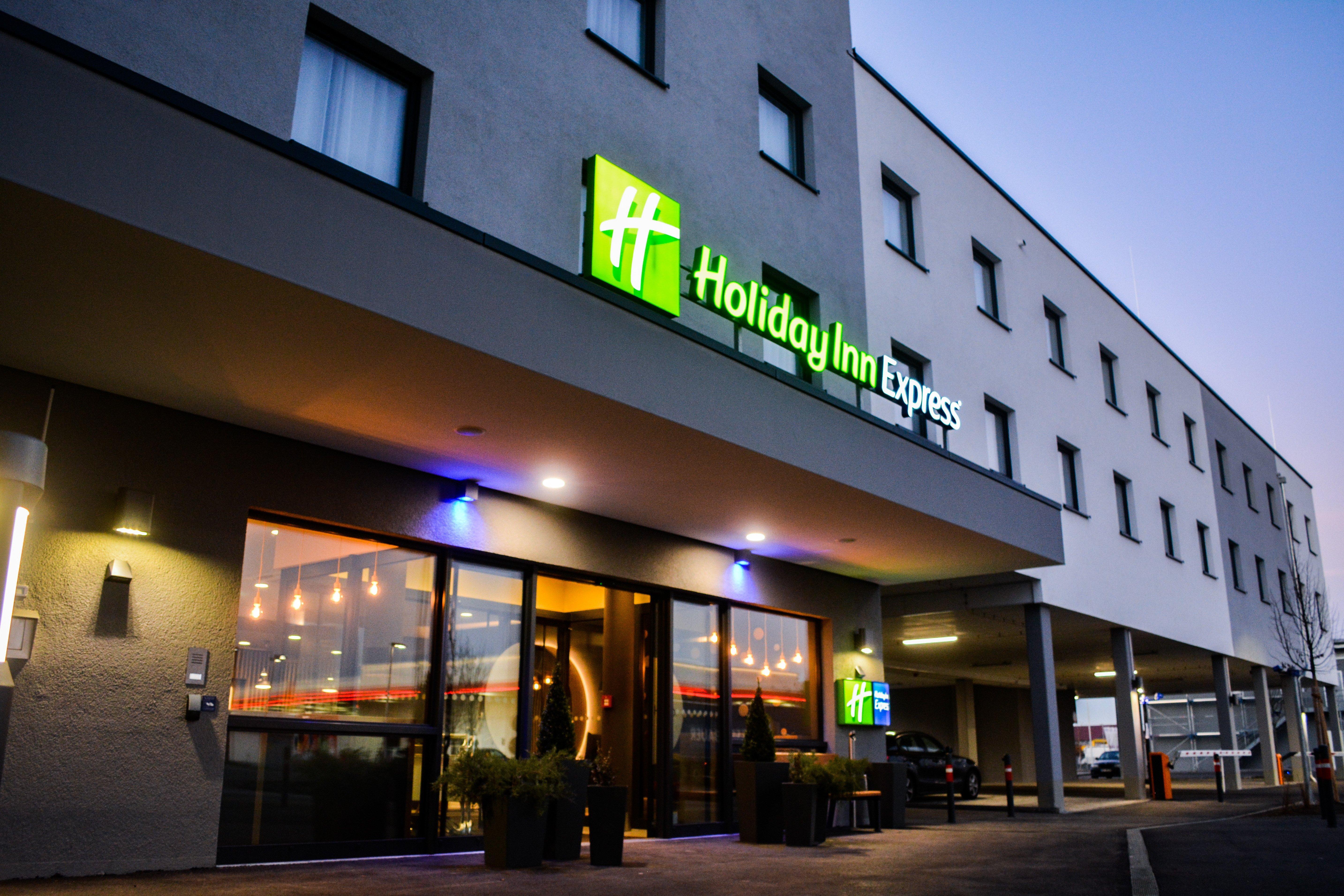 Holiday Inn Express Munich - Olching, An Ihg Hotel Екстер'єр фото